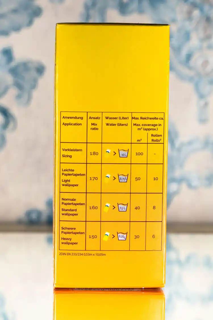 Back of wallpaper glue box showing mix ratio chart for sizing, light, standard, and heavy wallpaper