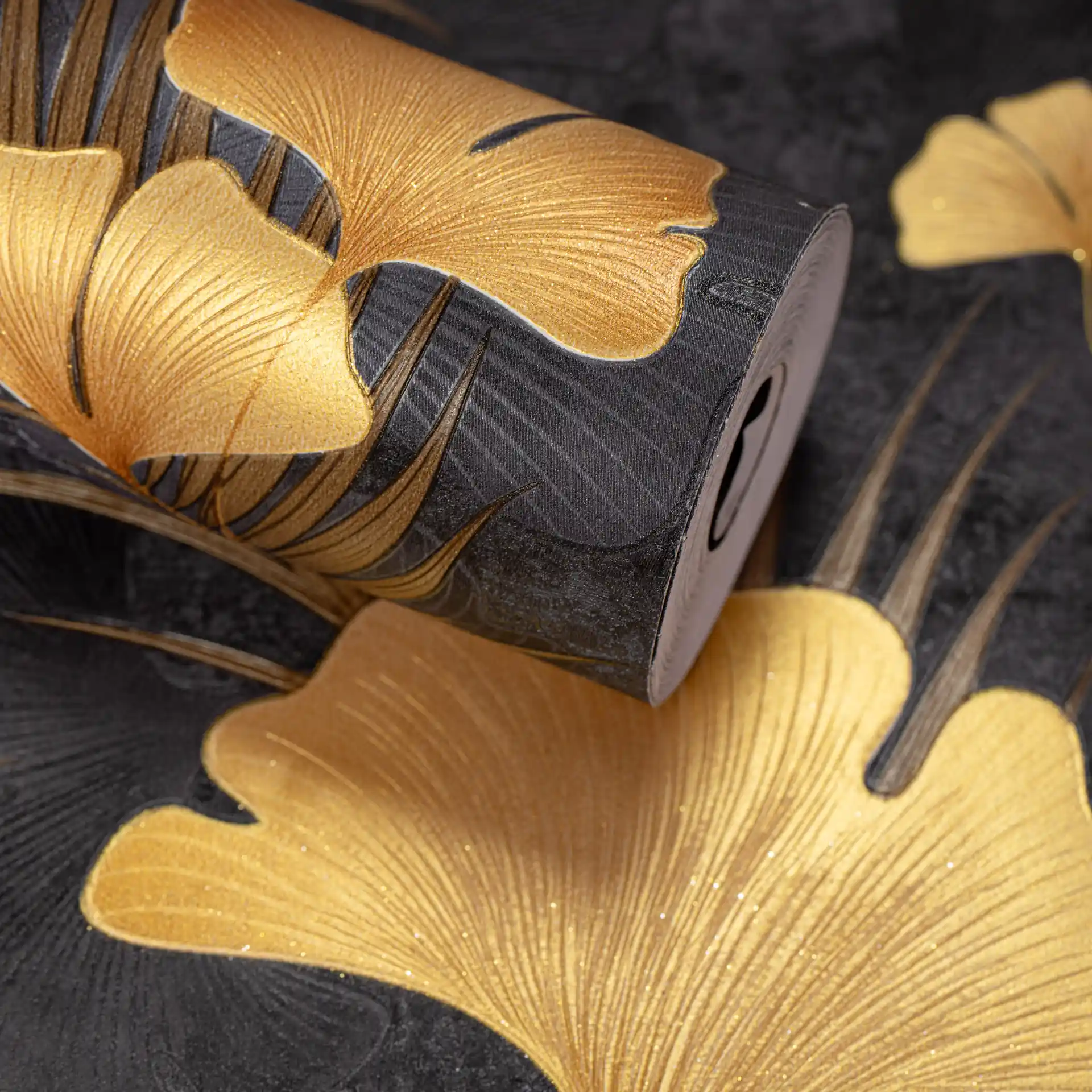 Modern Black and Gold Wallpaper wallpaper